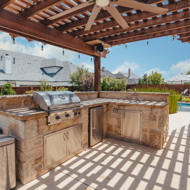 Finding the Right Countertop for Your Outdoor Kitchen - Texas Custom Patios